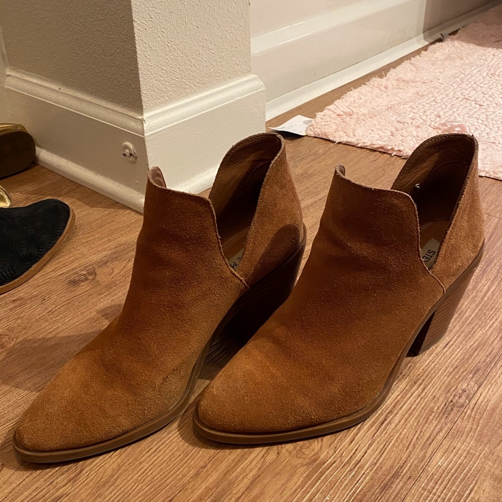 Steve Madden boots, size 9.5, 3+ inch heel